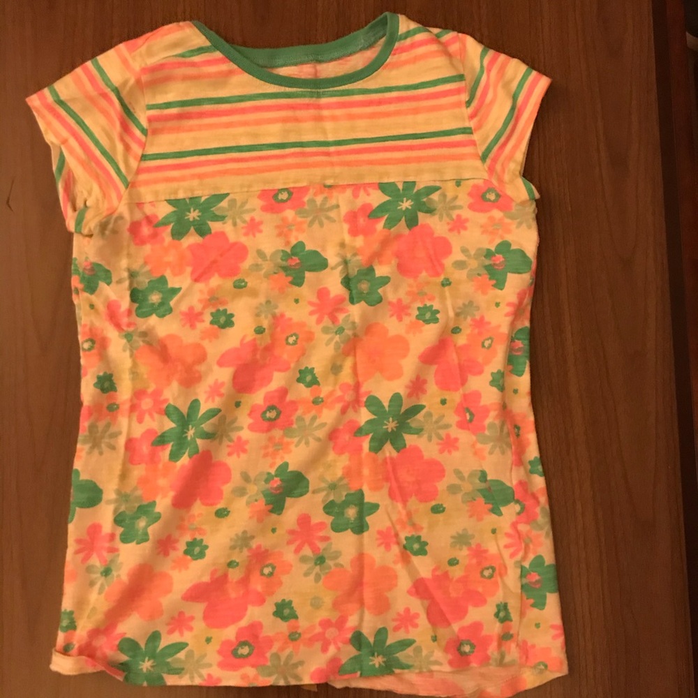 flower shirt- like new